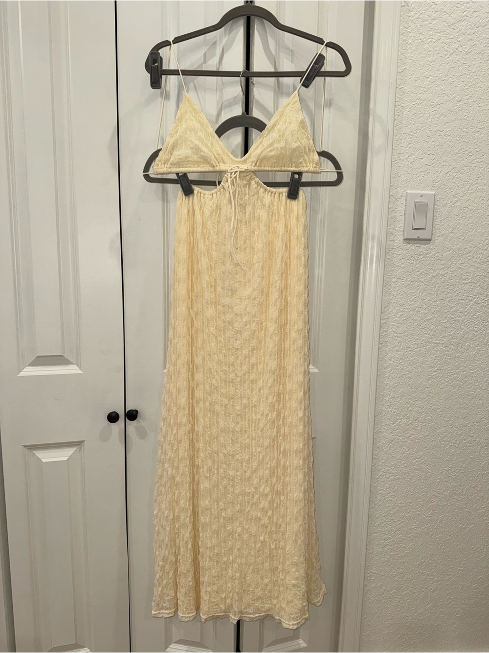 Elegant Cream Maxi Dress with Spaghetti Straps